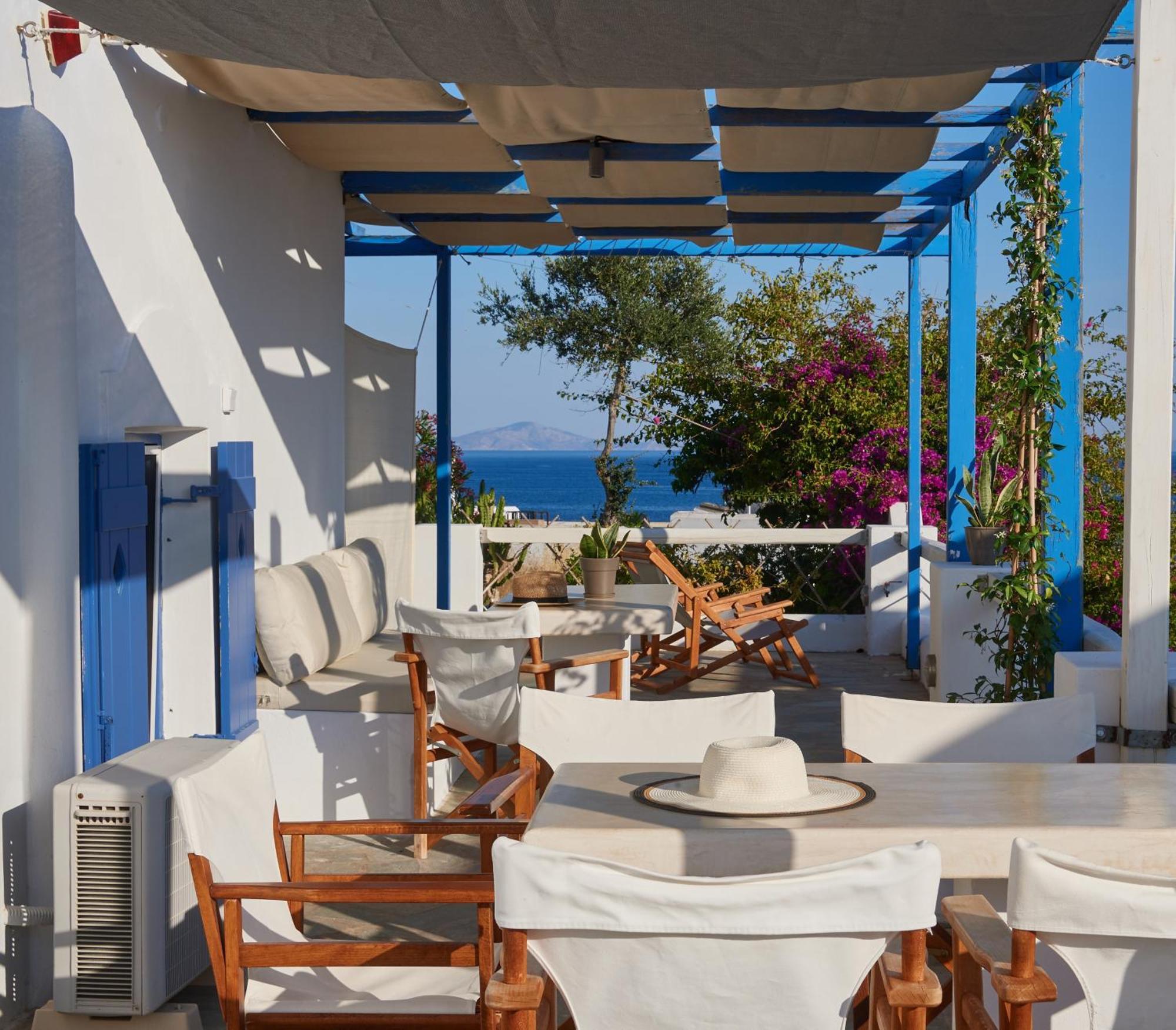 Cleopatra Seaside Homes, Logaras, Paros Piso Livadi Exterior photo