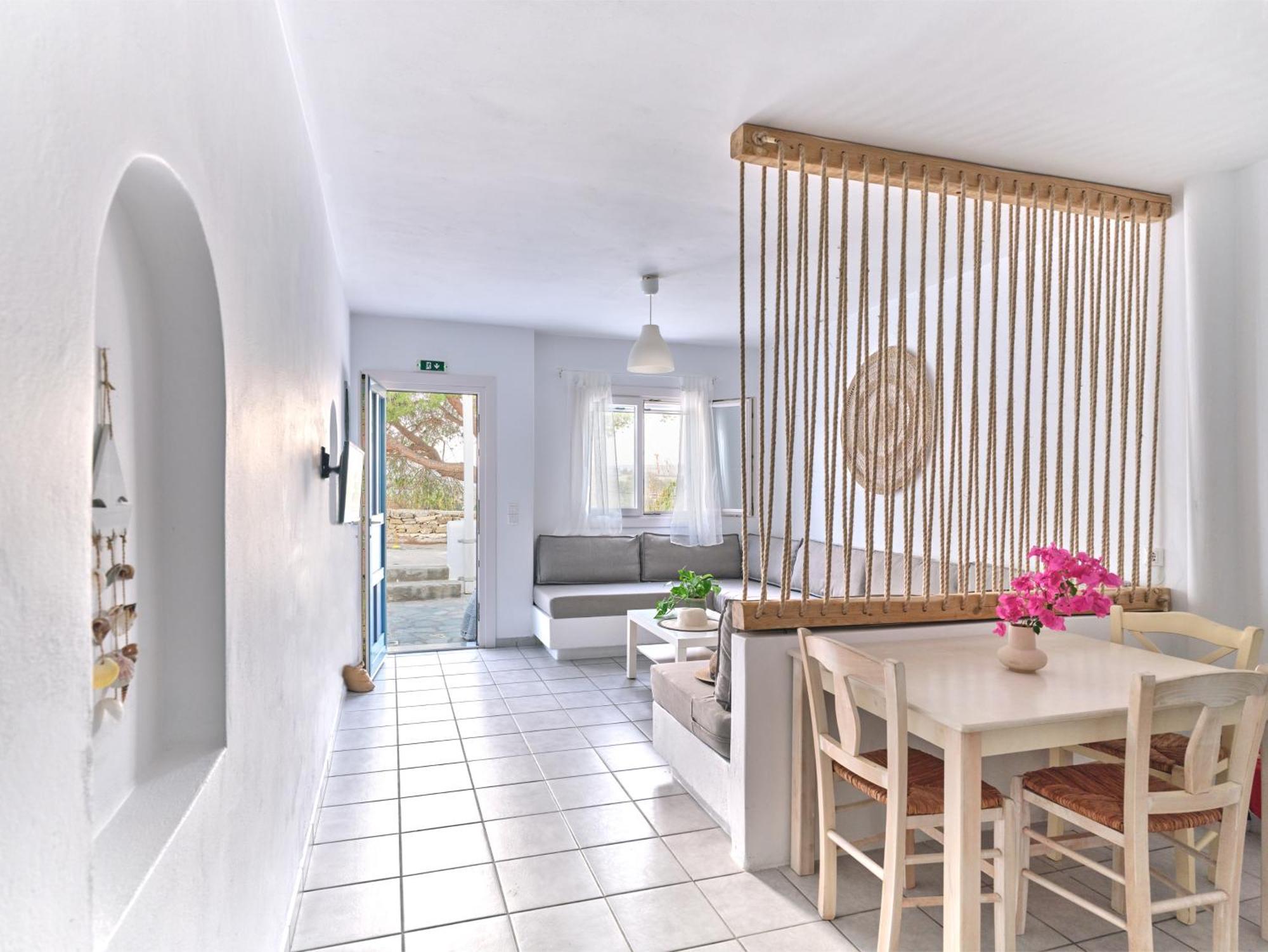 Cleopatra Seaside Homes, Logaras, Paros Piso Livadi Exterior photo