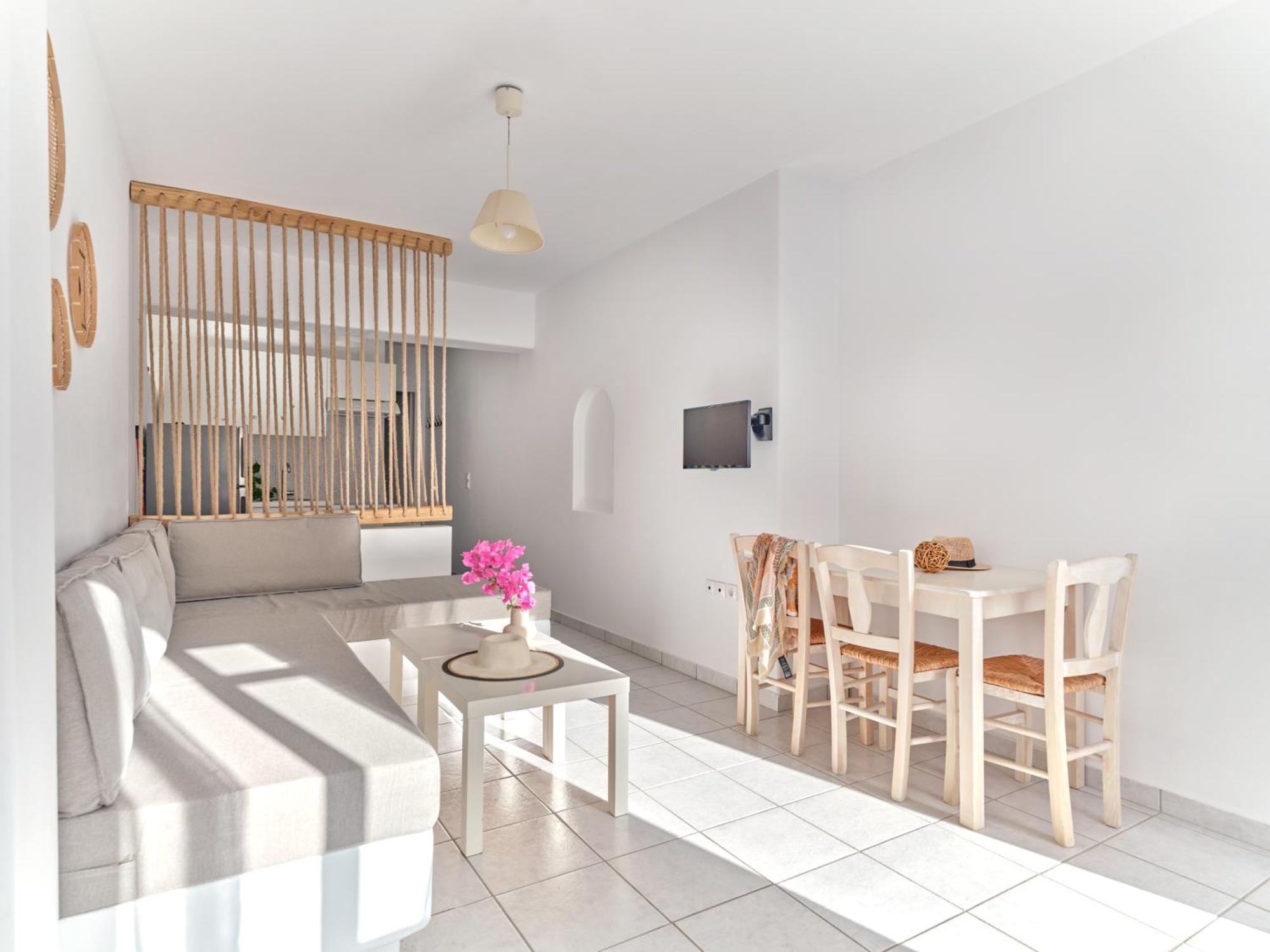 Cleopatra Seaside Homes, Logaras, Paros Piso Livadi Exterior photo