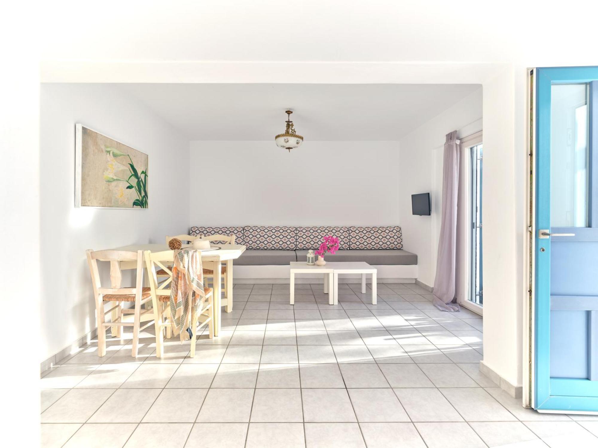Cleopatra Seaside Homes, Logaras, Paros Piso Livadi Exterior photo