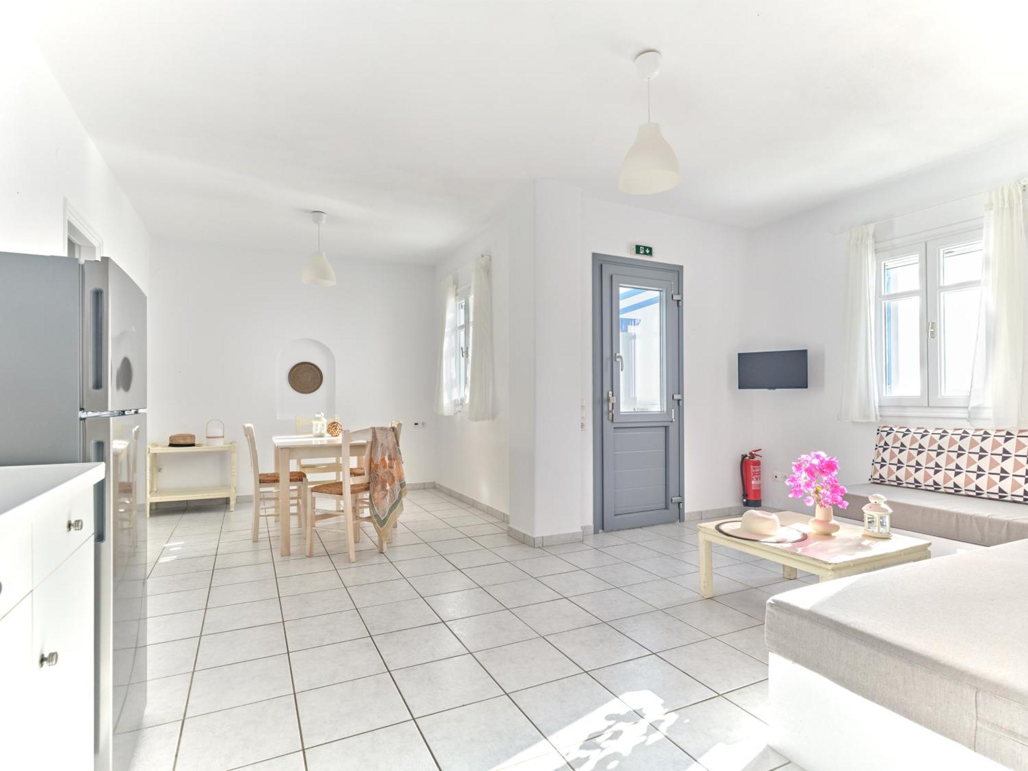 Cleopatra Seaside Homes, Logaras, Paros Piso Livadi Exterior photo