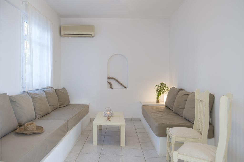 Cleopatra Seaside Homes, Logaras, Paros Piso Livadi Exterior photo